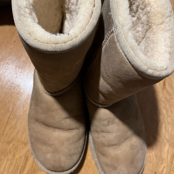 Ugg boots - Picture 4 of 4